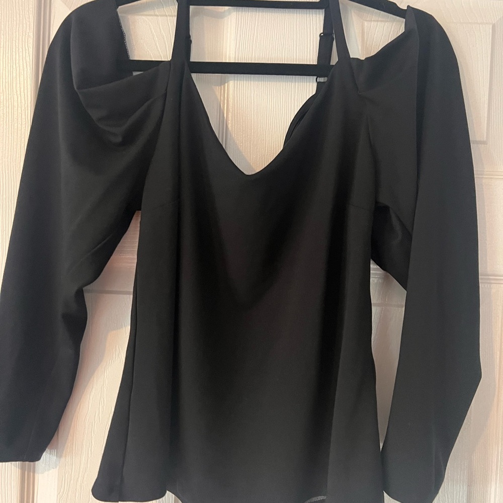 INC Cold Shoulder Top L - Picture 3 of 5